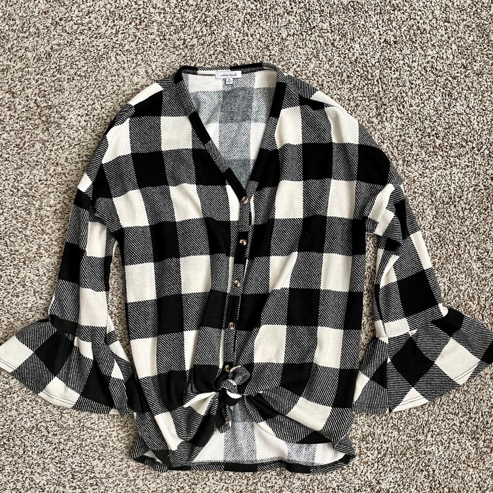 Women’s Buffalo check top